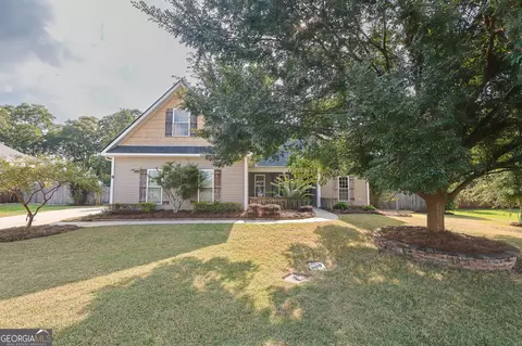 137 Pond Dr, Kathleen, GA 31047