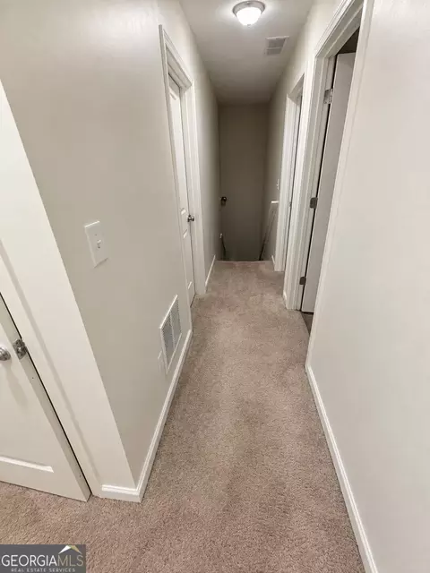 Entry Way - 302 Knightsbridge Ln, Winder, GA 30680 photo 5 of 5