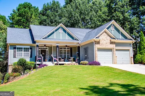914 Safe Harbor Dr, Dallas, GA 30157