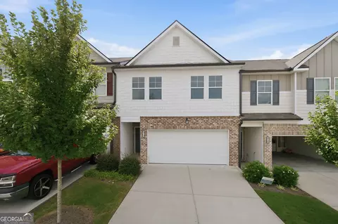 4724 Fullerton Dr, Oakwood, GA 30566