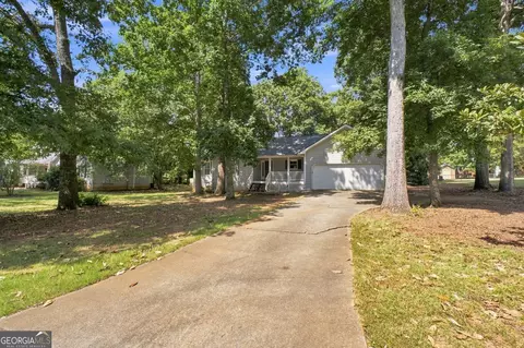 Exterior - 11212 Hemlock Rd, Hampton, GA 30228 photo 1 of 13