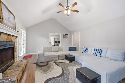 Living - 11212 Hemlock Rd, Hampton, GA 30228 photo 3 of 3