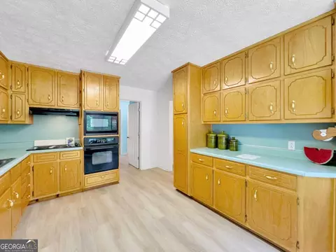 Kitchen - 240 Riverview Rd, Jackson, GA 30233 photo 1 of 3