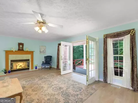 Living - 240 Riverview Rd, Jackson, GA 30233 photo 3 of 5