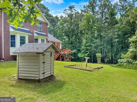 Exterior - 240 Riverview Rd, Jackson, GA 30233 photo 9 of 25