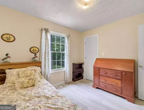 Bedroom - 240 Riverview Rd, Jackson, GA 30233 photo 2 of 6