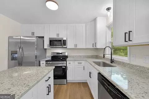 Kitchen - Undisclosed, Dacula, GA 30019 photo 2 of 2