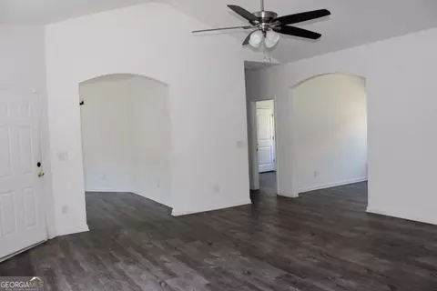 Living - 234 River Meadow Dr, Lagrange, GA 30241 photo 1 of 2