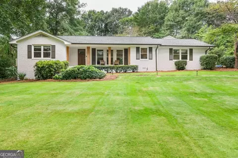 285 Pinewood Cir, Athens, GA 30606