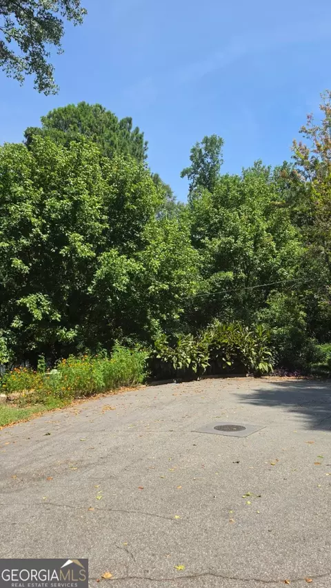 3407 Lawrence St, Scottdale, GA 30079