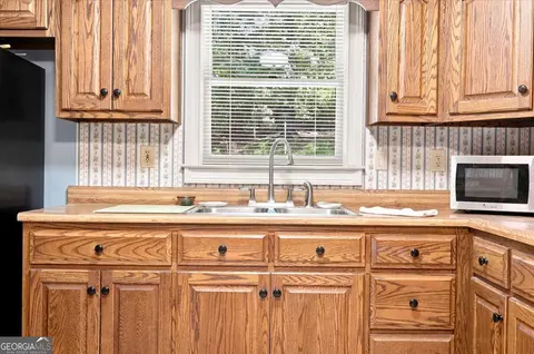 Kitchen - 7397 Cave Spring Rd SW, Cave Spring, GA 30124 photo 4 of 7