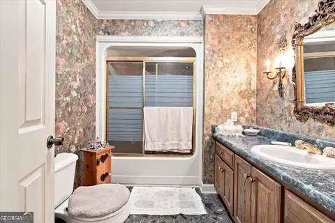 Bath - 7397 Cave Spring Rd SW, Cave Spring, GA 30124 photo 2 of 4