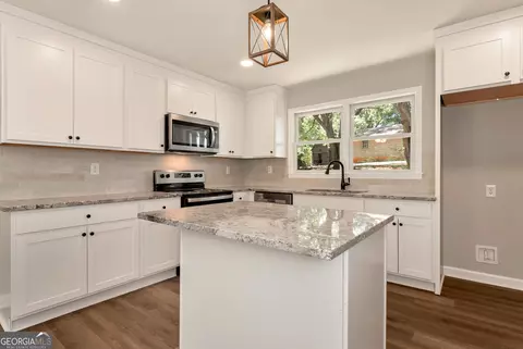 Kitchen - 2357 Comer Rd, Comer, GA 30629 photo 1 of 2