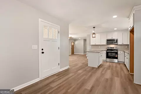 Entry Way - 2357 Comer Rd, Comer, GA 30629 photo 2 of 3