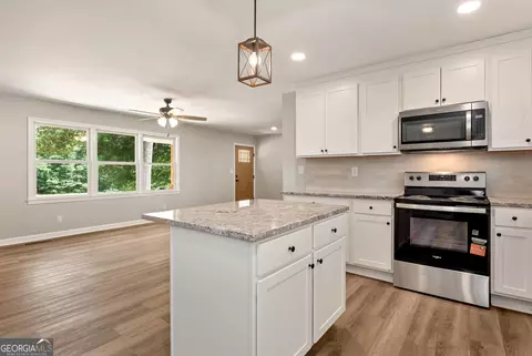 Kitchen - 2357 Comer Rd, Comer, GA 30629 photo 2 of 2