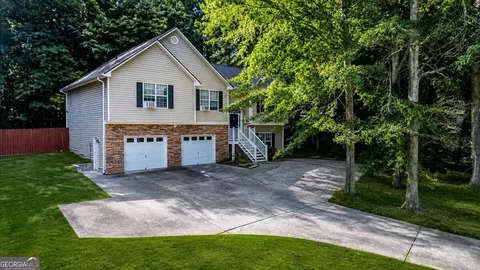 321 Four Oaks Dr, Powder Springs, GA 30127