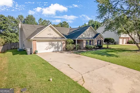 Exterior - 200 Syracuse Ln, Covington, GA 30016 photo 2 of 4