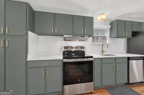 Kitchen - 440 Smith Rd, Haddock, GA 31033 photo 1 of 2