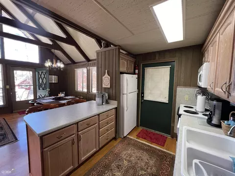 Kitchen - 85 St Moritz Dr, Pine Mountain, GA 31822 photo 2 of 2