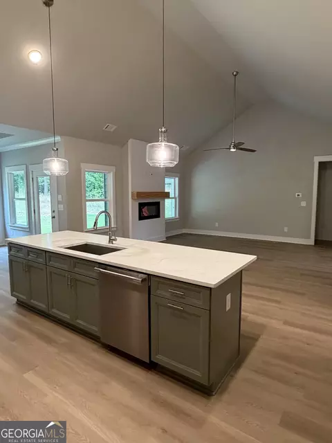Kitchen - 404 Tanners Bridge Rd, Bethlehem, GA 30620 photo 4 of 5