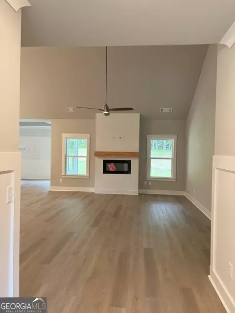 Living - 404 Tanners Bridge Rd, Bethlehem, GA 30620 photo 1 of 2