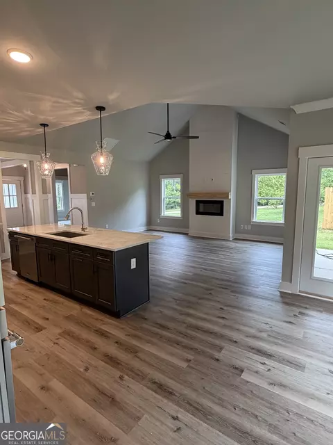 Living - 396 Tanners Bridge Rd, Bethlehem, GA 30620 photo 2 of 2