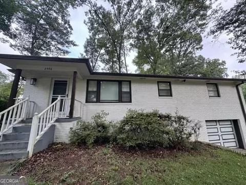 2586 Cherrywood Ln SW, Marietta, GA 30060