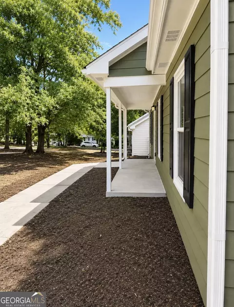 Exterior - 1220 Claywill Cir, Monroe, GA 30655 photo 5 of 6