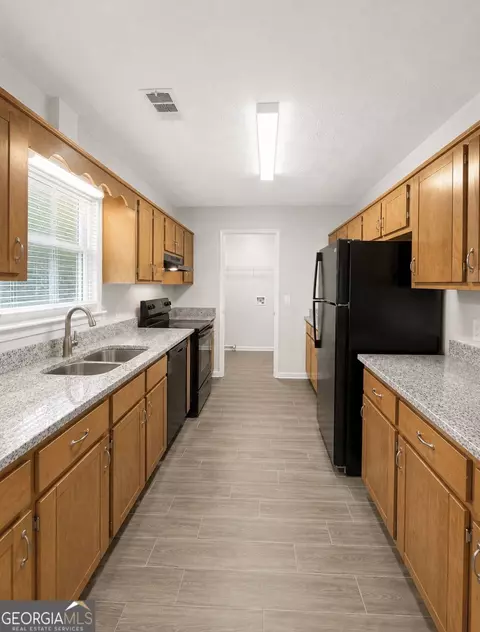 Kitchen - 1220 Claywill Cir, Monroe, GA 30655 photo 1 of 1