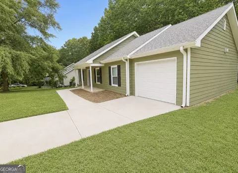 Exterior - 1220 Claywill Cir, Monroe, GA 30655 photo 4 of 6