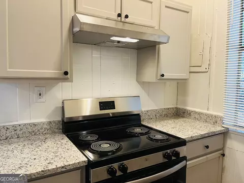 Kitchen - 1405 Austin St, Lagrange, GA 30240 photo 3 of 5
