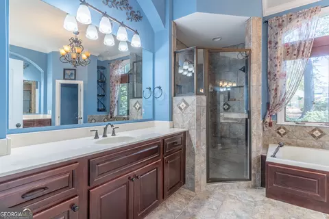 Bath - 1631 Red Cedar Rd, Commerce, GA 30530 photo 1 of 7