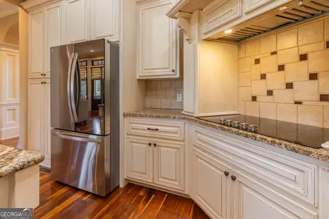 Kitchen - 1631 Red Cedar Rd, Commerce, GA 30530 photo 6 of 6