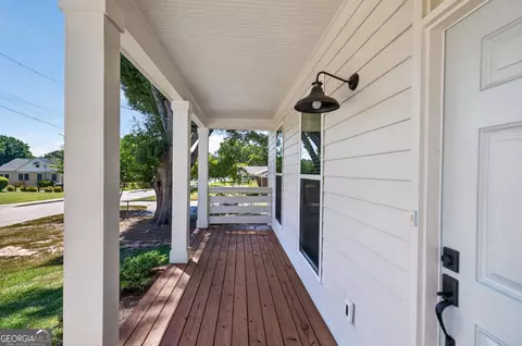 125 E 5th St, Monroe, GA 30655 photo 4