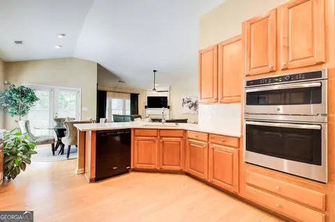 Kitchen - 4903 Eagles Ridge Loop, Lithonia, GA 30038 photo 3 of 3
