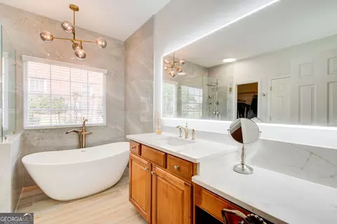 Bath - 4903 Eagles Ridge Loop, Lithonia, GA 30038 photo 2 of 6