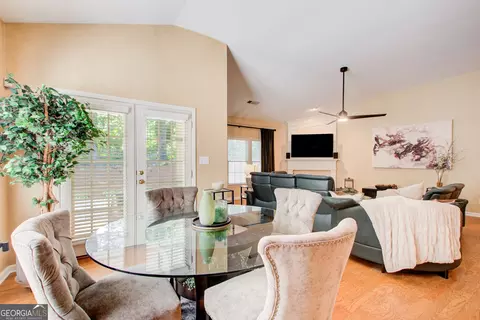 Dining - 4903 Eagles Ridge Loop, Lithonia, GA 30038 photo 4 of 4