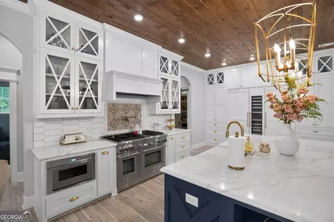 Kitchen - 109 Forest Pointe Dr, Forsyth, GA 31029 photo 3 of 10