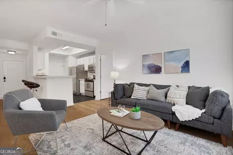 2700 Pine Tree Rd NE #1017, Atlanta, GA 30324