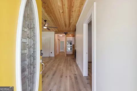 Entry Way - 334 E Tugalo St, Toccoa, GA 30577 photo 1 of 6