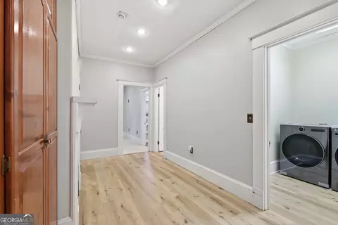 Entry Way - 334 E Tugalo St, Toccoa, GA 30577 photo 3 of 6