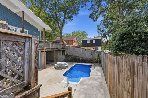 Exterior - 334 E Tugalo St, Toccoa, GA 30577 photo 11 of 12