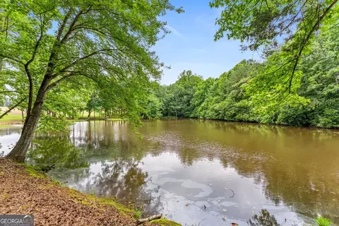 View/Area - 305 A Rolling Acres Ct, Jefferson, GA 30549 photo 2 of 4
