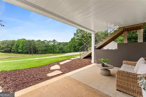 Exterior - 305 A Rolling Acres Ct, Jefferson, GA 30549 photo 7 of 31