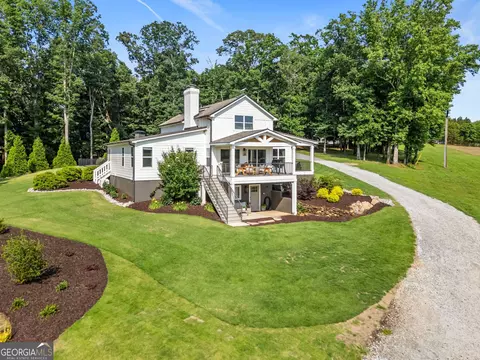 Exterior - 305 A Rolling Acres Ct, Jefferson, GA 30549 photo 3 of 31