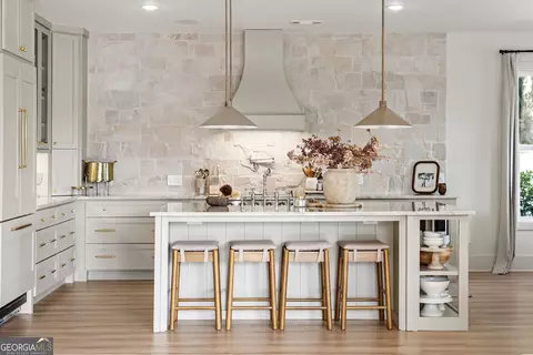Kitchen - 305 A Rolling Acres Ct, Jefferson, GA 30549 photo 6 of 8