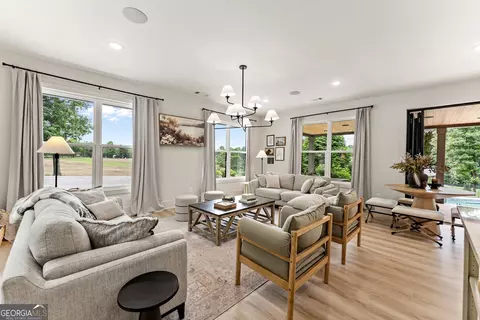 Living - 305 A Rolling Acres Ct, Jefferson, GA 30549 photo 7 of 7