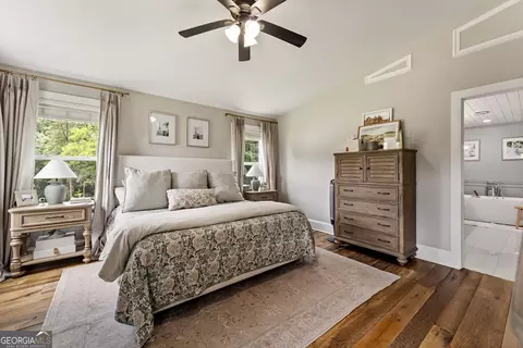Bedroom - 305 A Rolling Acres Ct, Jefferson, GA 30549 photo 2 of 7