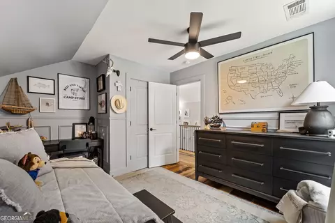 Bedroom - 305 A Rolling Acres Ct, Jefferson, GA 30549 photo 7 of 7