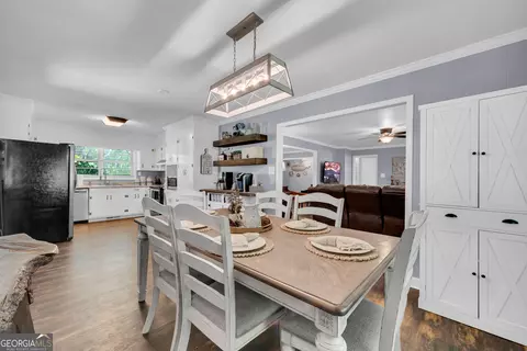 Dining - 38 Julia Ln, Toccoa, GA 30577 photo 4 of 5